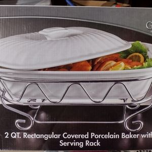 Godinger 2 qt. Rectangular Covered Porcelain Baker with Serving Rack